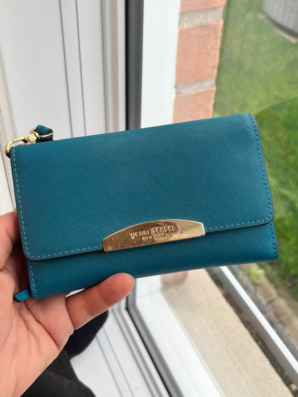 Henri Bendel Turquoise Wristlet
